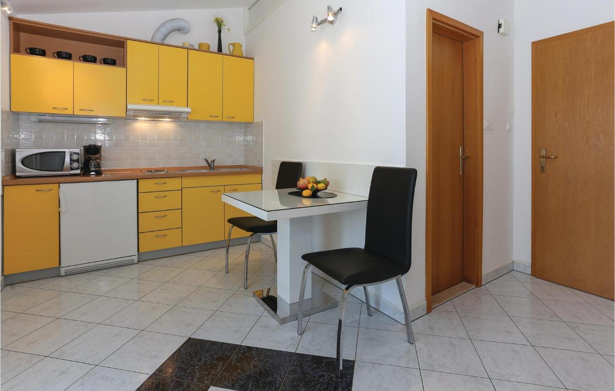 Amazing Apartment In Arbanija With Kitchen Trogir Exterior photo